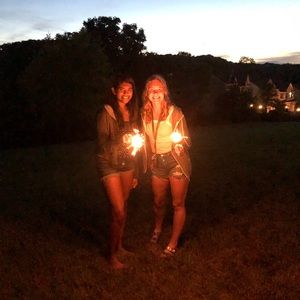 Meet your Posher, Deeksha